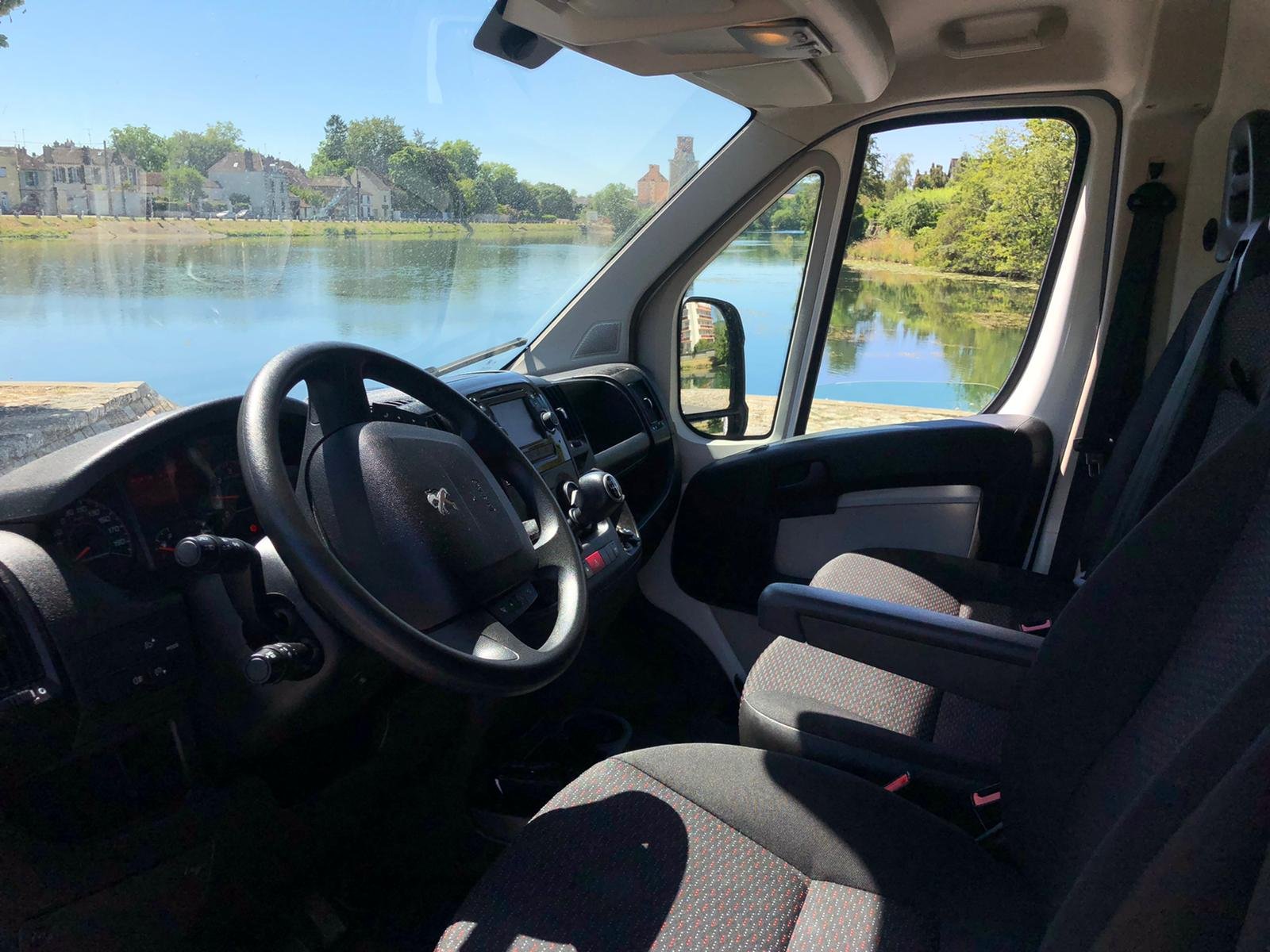 PEUGEOT Boxer III 2.0 BlueHDi L1H1 - Automatix Motors - Voiture Occasion - Achat Voiture - Vente Voiture - Reprise Voiture