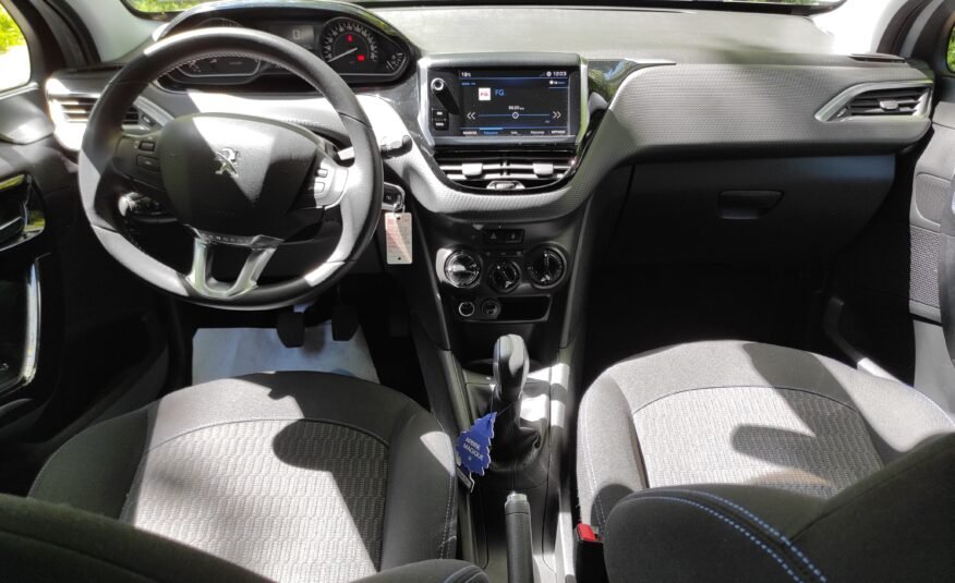 Peugeot 208 2018 1.2 PURETECH 82CH BVM5 STYLE