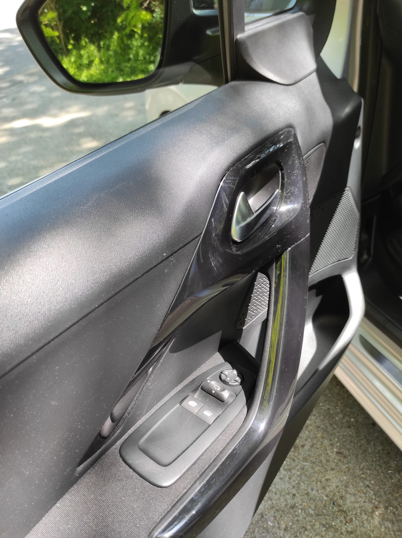 Peugeot 208 2018 1.2 PURETECH 82CH BVM5 STYLE