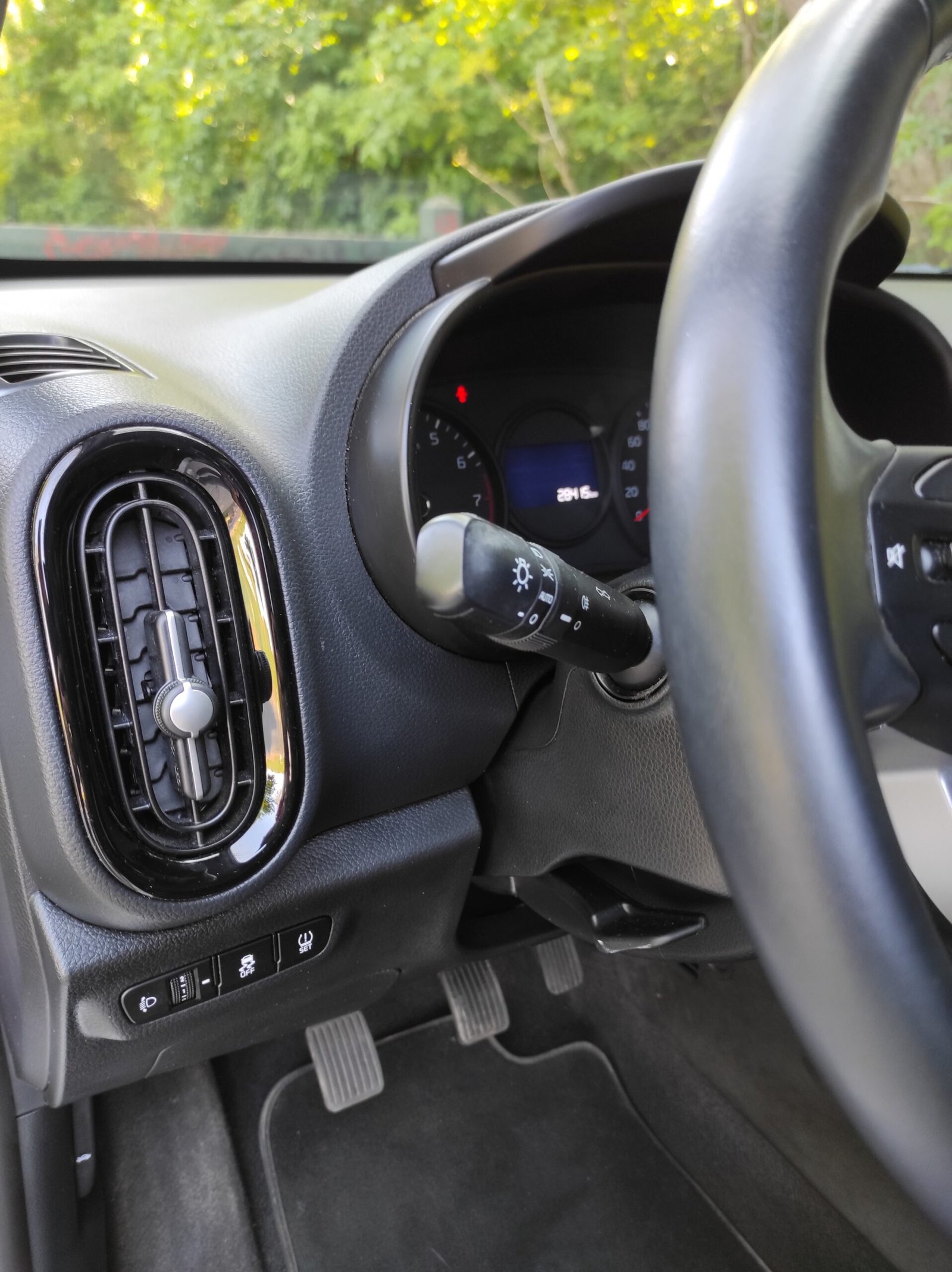 KIA PICANTO II 2014 1.0 69 ACTIVE 5P - AutoMotoGarage.fr - A.M.G - Voiture Occasion - Achat - Vente - Reprise