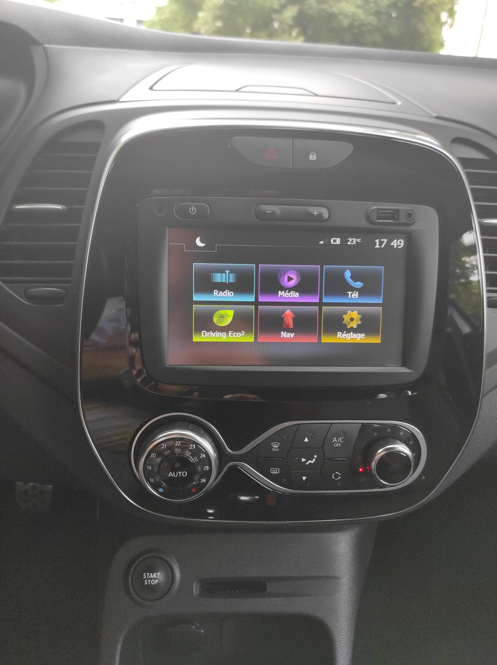 RENAULT CAPTUR 2018 (2) 1.2 TCE 120 ENERGY INTENS