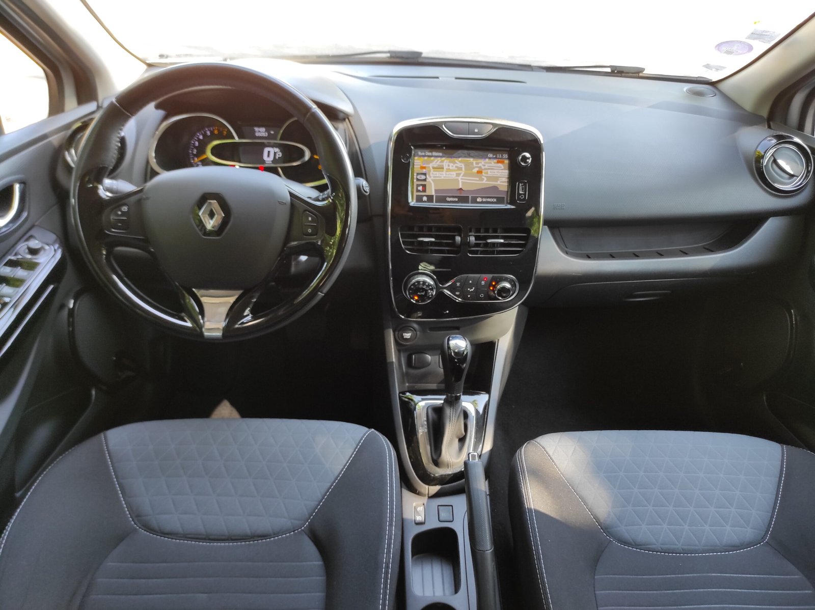 RENAULT CLIO IV 2014 1.2 TCE 120 INTENS EDC ECO2