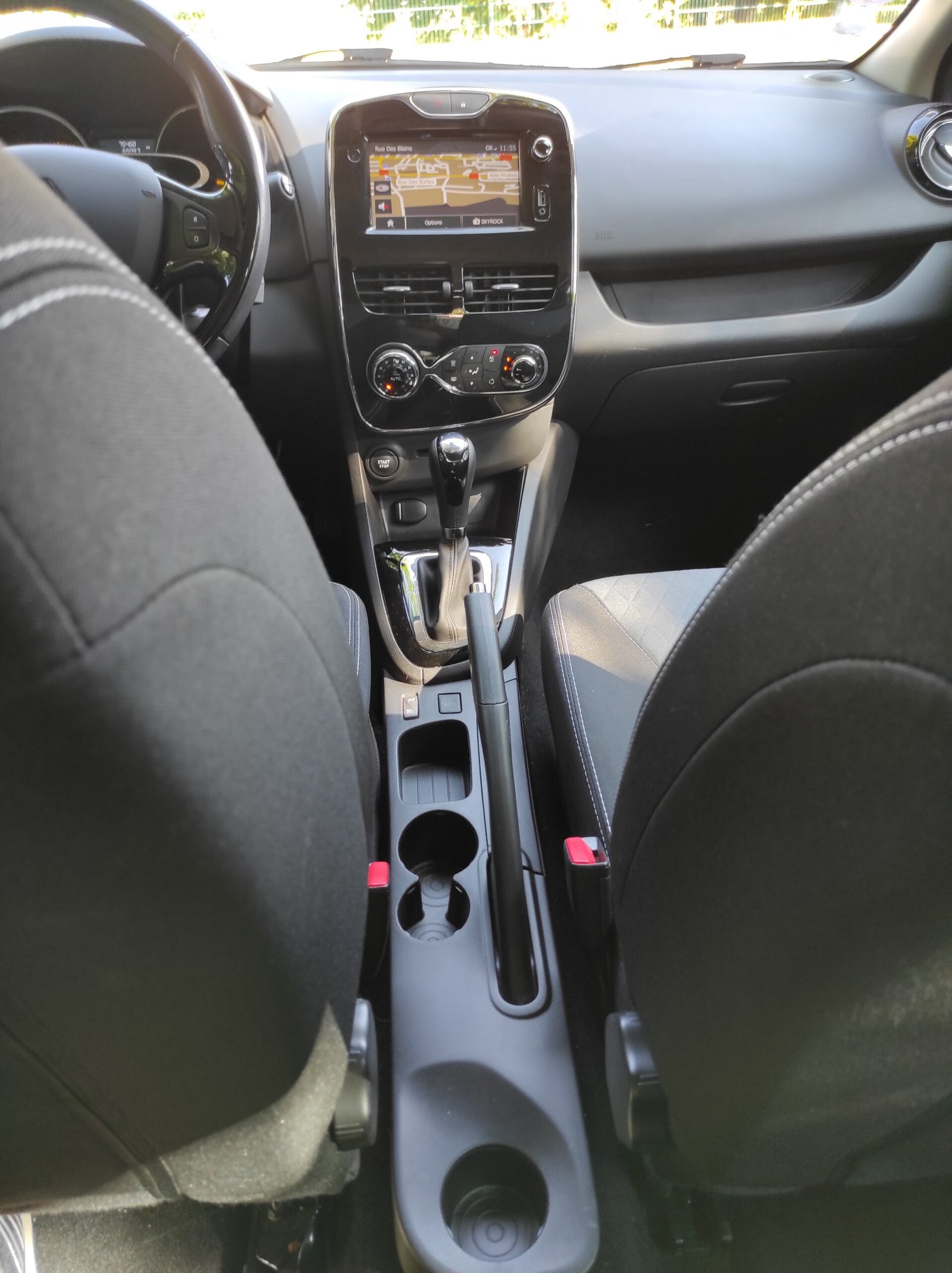 RENAULT CLIO IV 2014 1.2 TCE 120 INTENS EDC ECO2