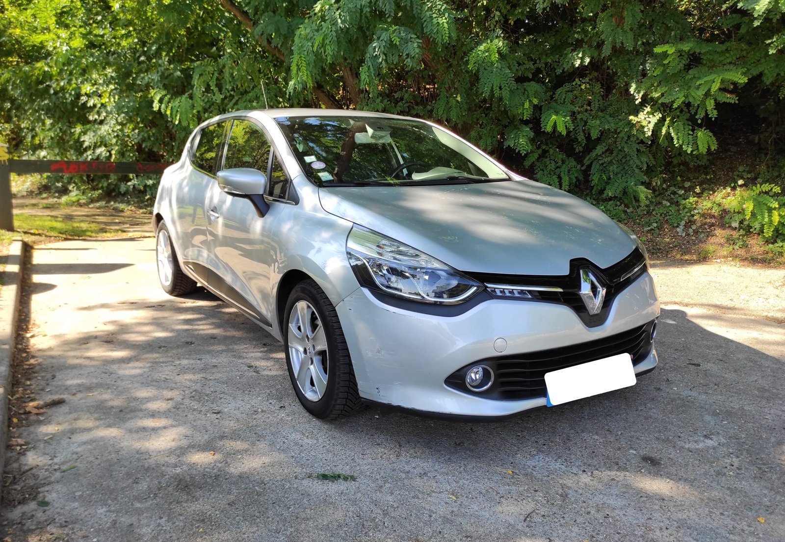 RENAULT CLIO IV 2014 1.2 TCE 120 INTENS EDC ECO2
