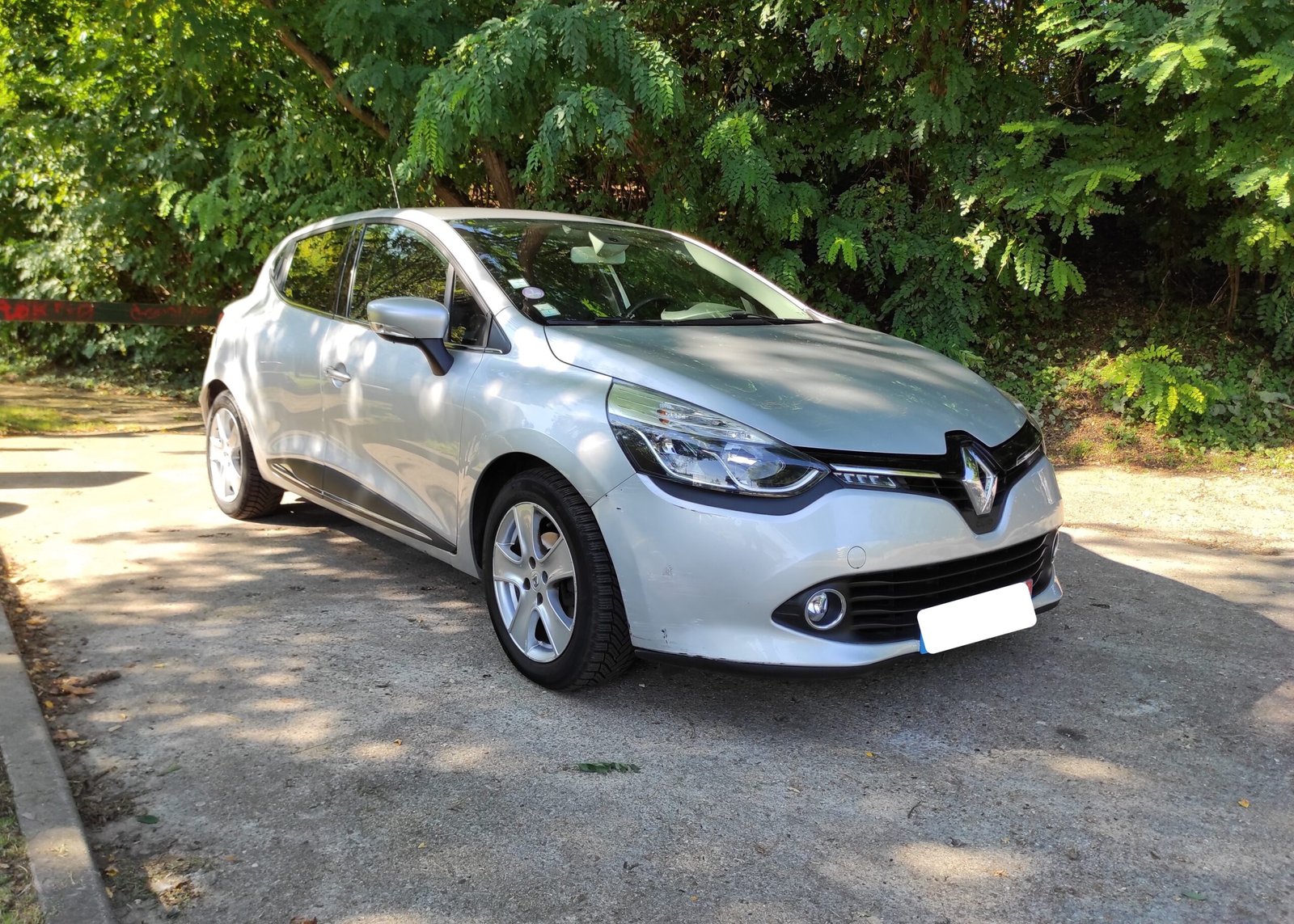 RENAULT CLIO IV 2014 1.2 TCE 120 INTENS EDC ECO2