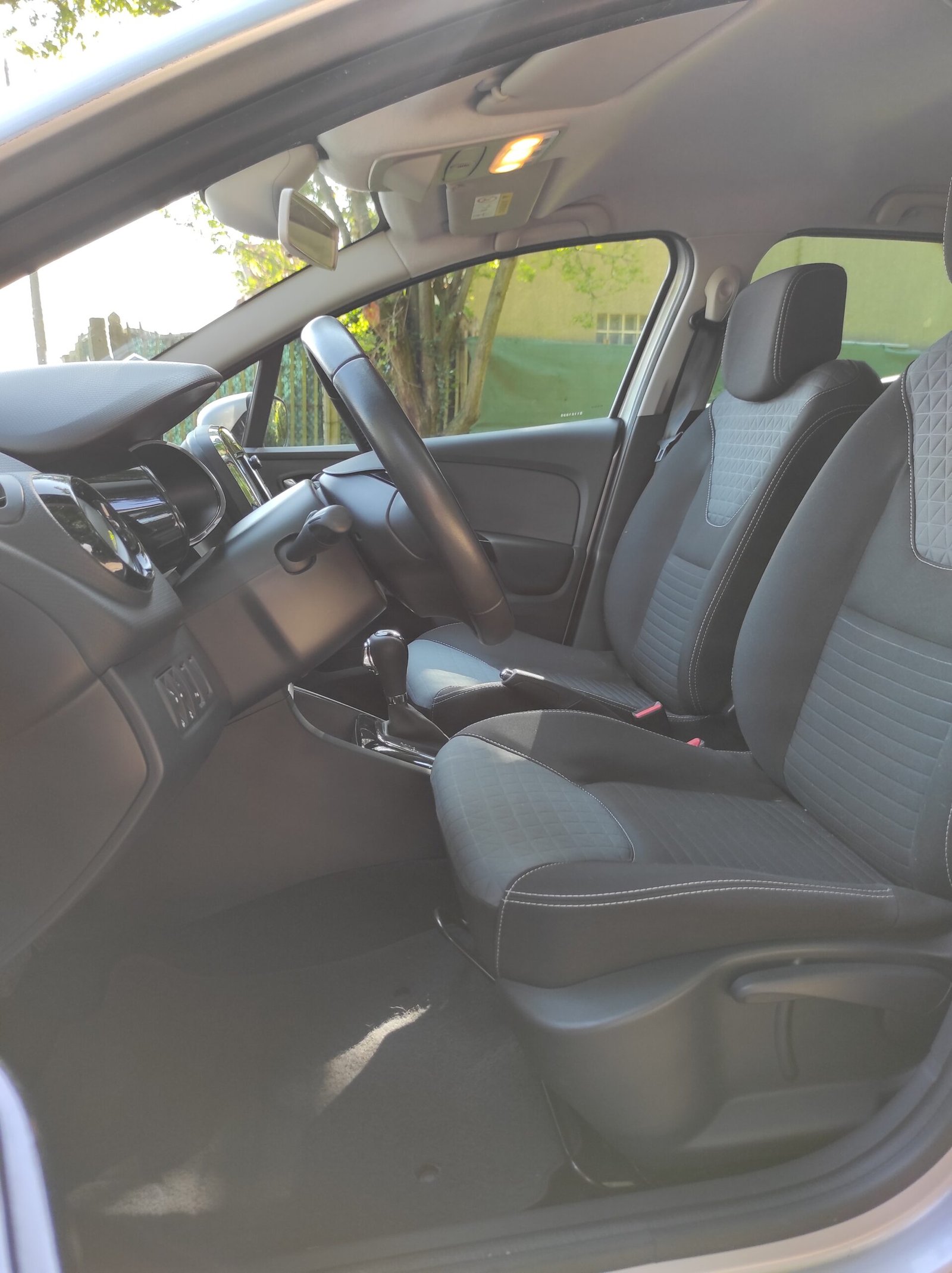 RENAULT CLIO IV 2014 1.2 TCE 120 INTENS EDC ECO2