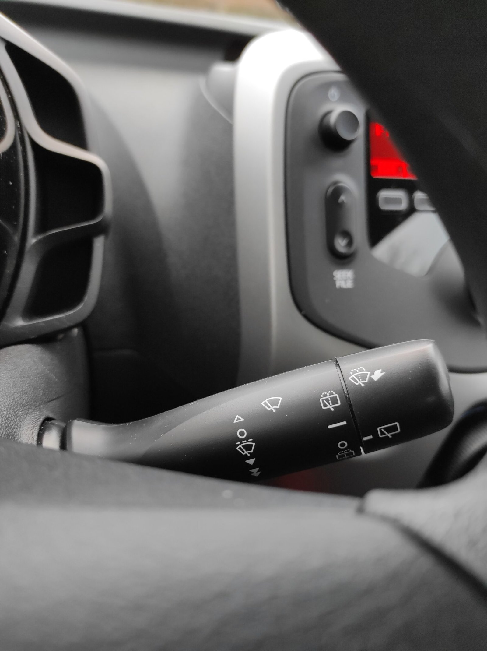 CITROEN C1 II 2018 1.0 VTI 68 FEEL 5P - Automatix Motors - Voiture Occasion - Achat - Vente - Reprise