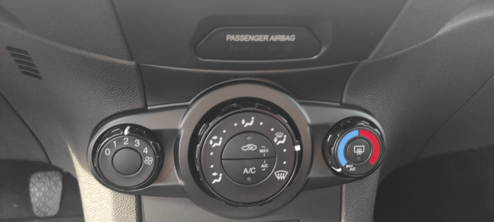 FORD FIESTA 2015 V (2) 1.25 82 TREND 3P - Automatix Motors - Voiture Occasion - Achat - Vente - Reprise