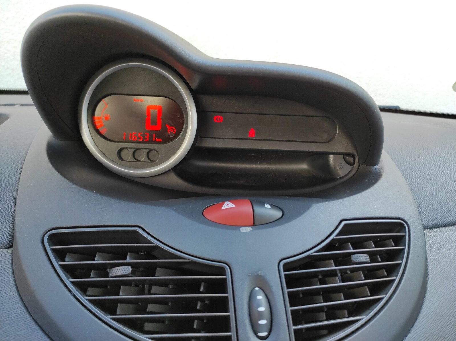 Renault Twingo II (2) 1.5 DCI 75 SOCIÉTÉ ECO2 - Automatix Motors - Voiture Occasion - Achat - Vente - Reprise