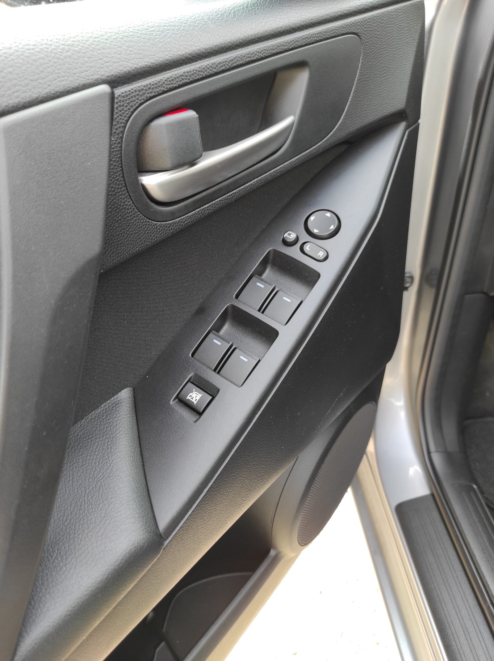 MAZDA 3 II 1.6 MZR 105 ELEGANCE - Automatix Motors - Voiture Occasion - Achat Voiture - Vente Voiture - Reprise Voiture