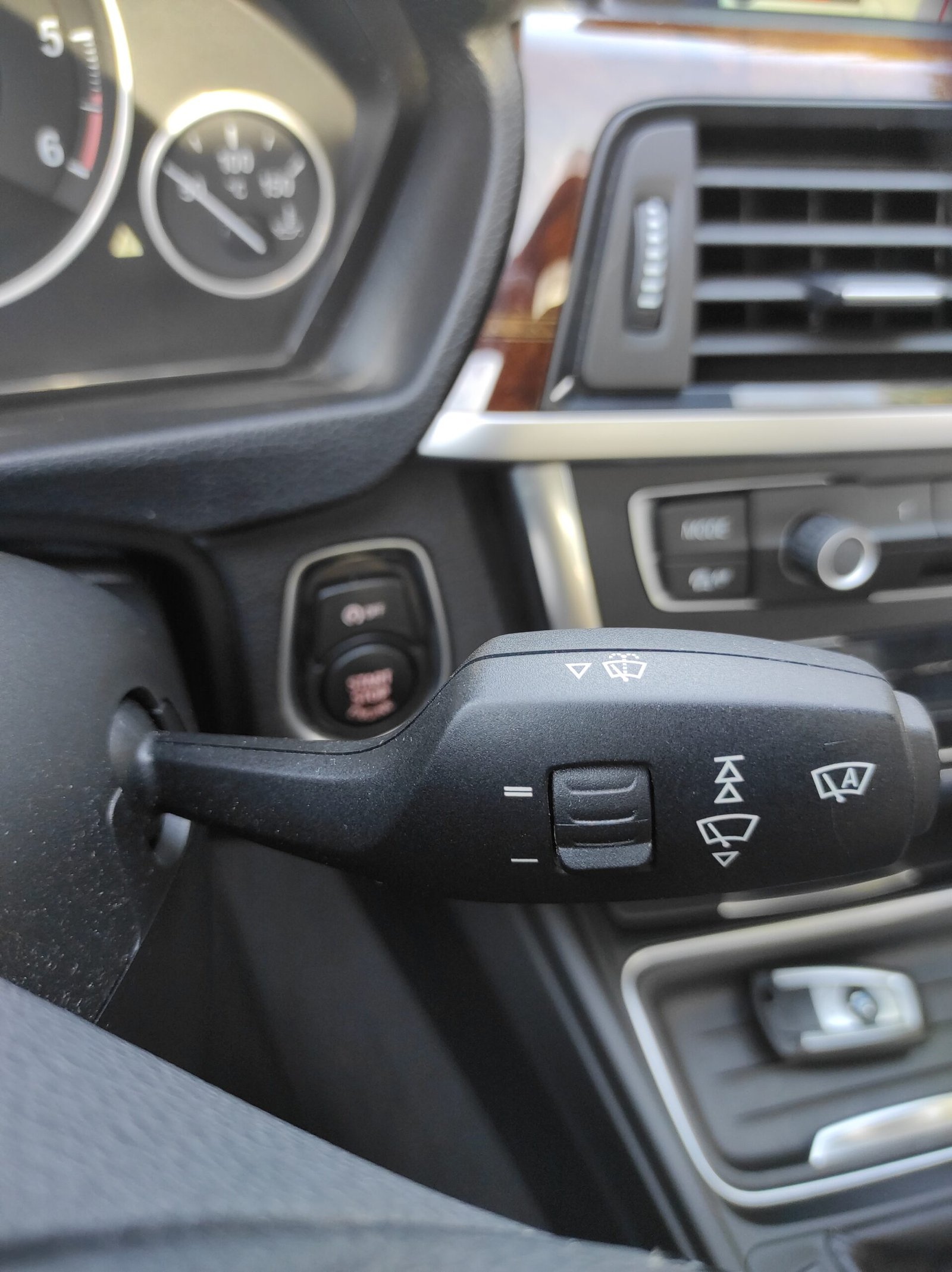 BMW SERIE 3 2012 (F30) 320D 184 LUXURY - Automatix Motors - Voiture Occasion - Achat Voiture - Vente Voiture - Reprise Voiture