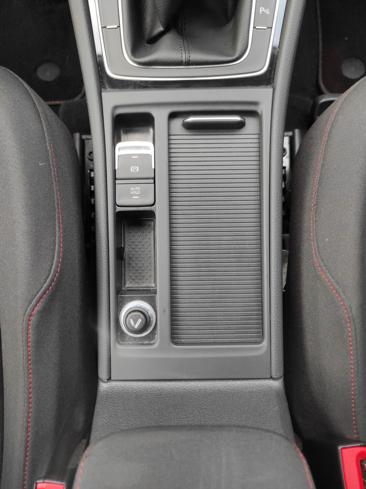 VOLKSWAGEN GOLF VII (2) 1.4 TSI 125 BLUEMOTION TECHNOLOGY SOUND BV6 5P - Automatix Motors - Voiture Occasion - Achat Voiture - Vente Voiture - Reprise Voiture