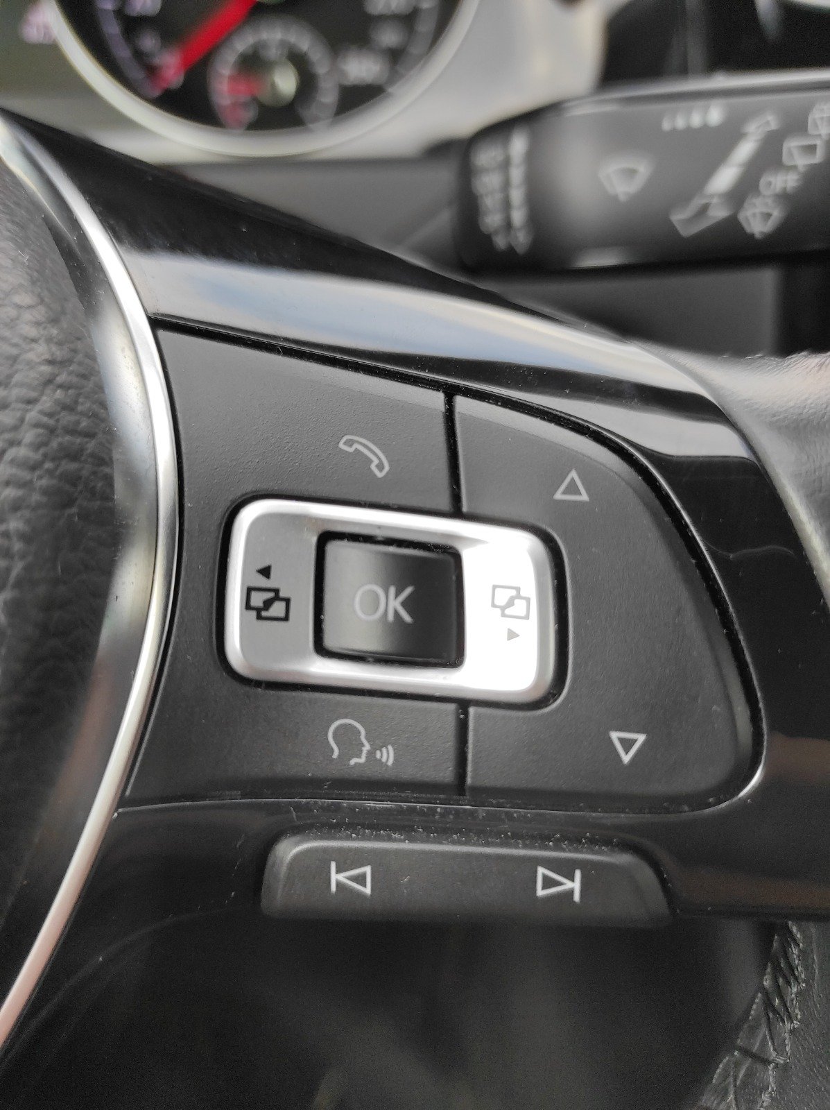 VOLKSWAGEN GOLF VII (2) 1.4 TSI 125 BLUEMOTION TECHNOLOGY SOUND BV6 5P - Automatix Motors - Voiture Occasion - Achat Voiture - Vente Voiture - Reprise Voiture