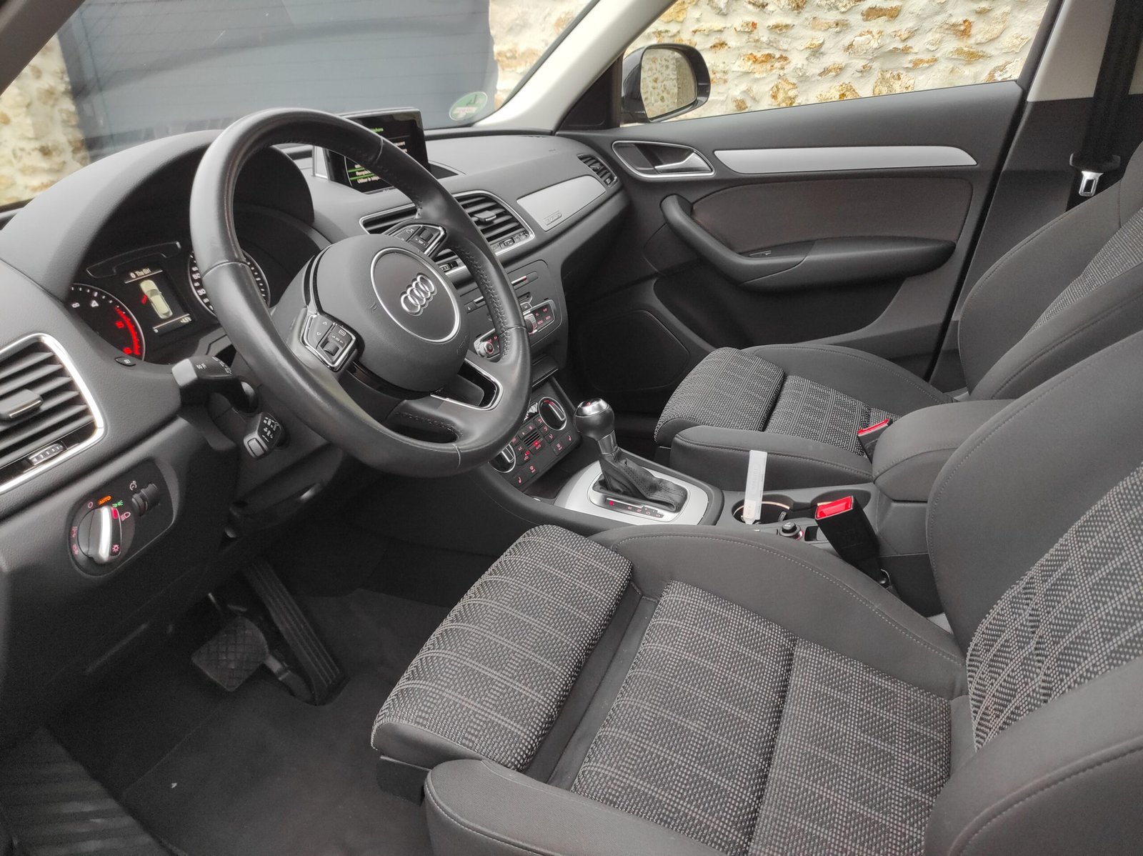 Audi Q3 2018 (2) 2.0 TDI 150 Sport Quattro S-TRONIC - Automatix Motors - Voiture Occasion - Achat Voiture - Vente Voiture - Reprise Voiture