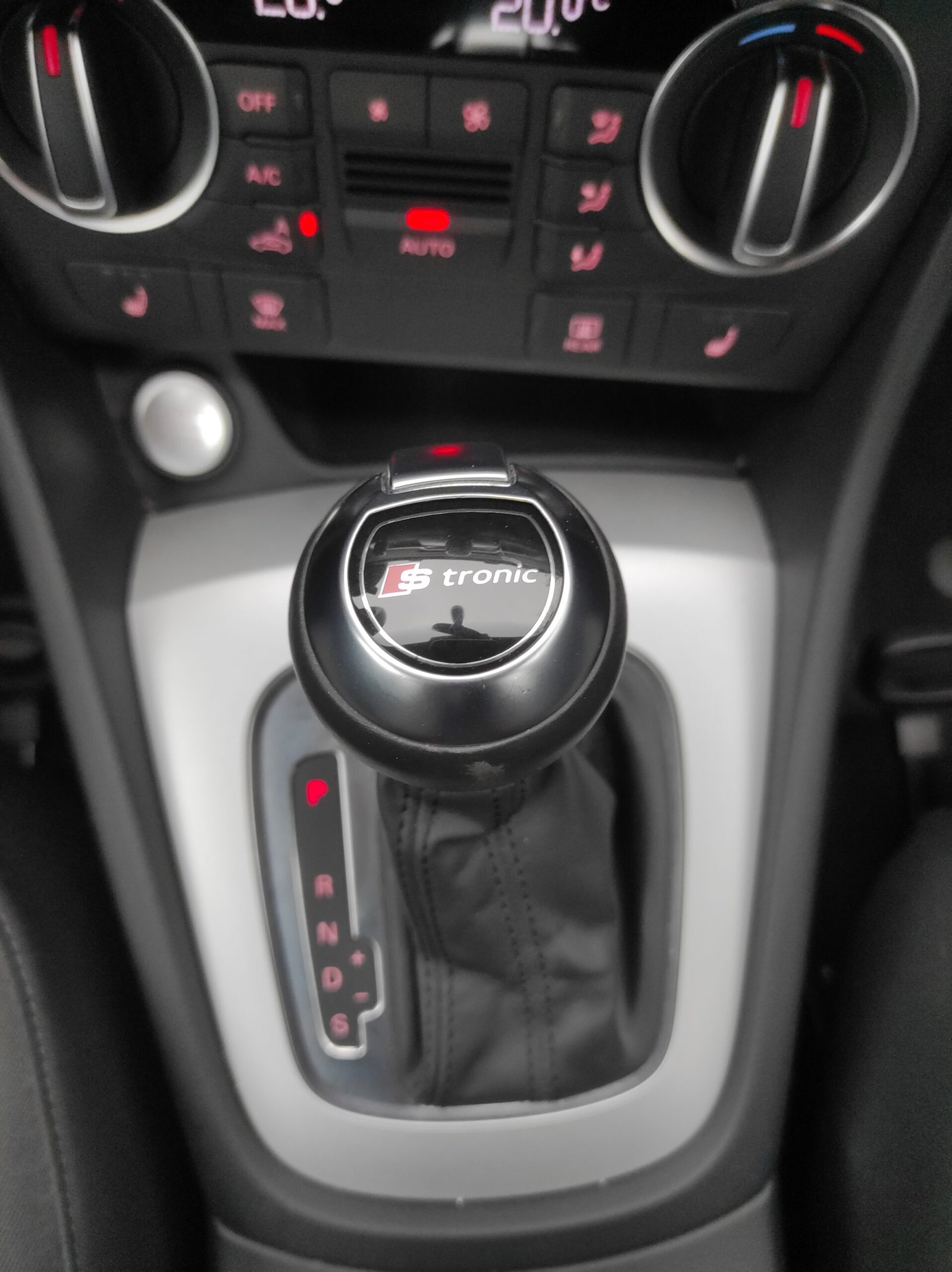 Audi Q3 2018 (2) 2.0 TDI 150 Sport Quattro S-TRONIC - Automatix Motors - Voiture Occasion - Achat Voiture - Vente Voiture - Reprise Voiture