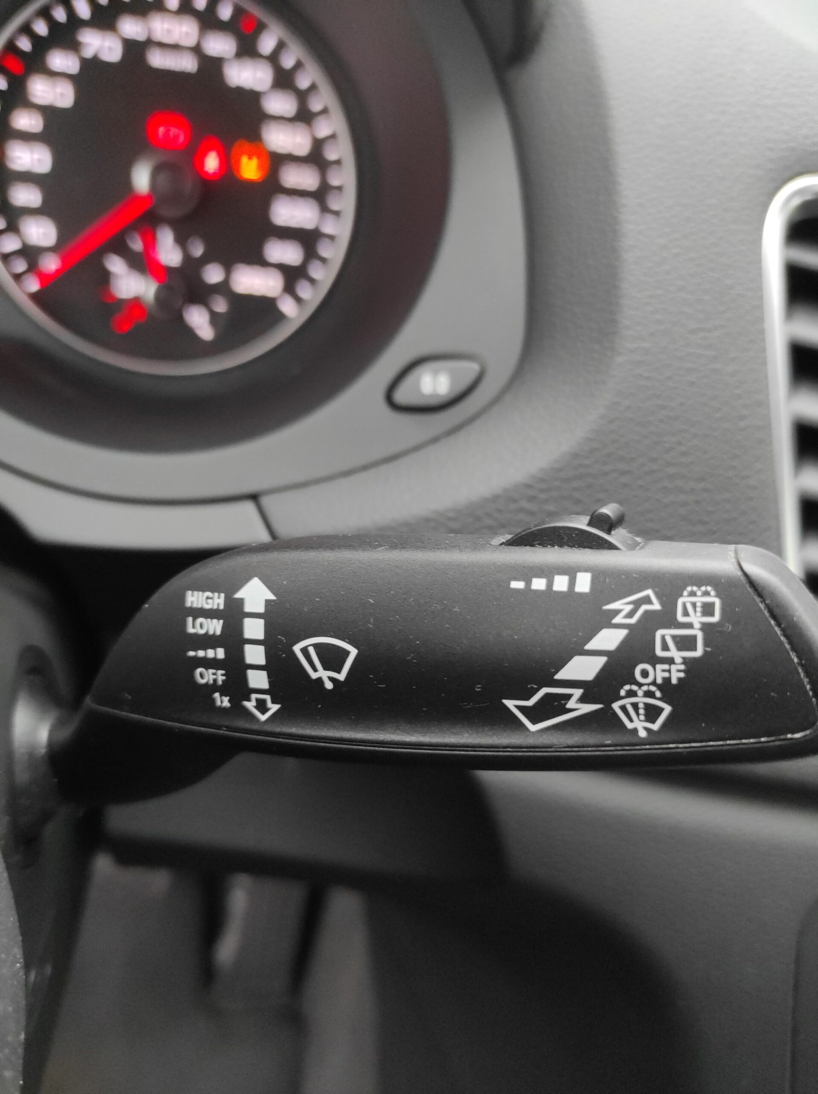 Audi Q3 2018 (2) 2.0 TDI 150 Sport Quattro S-TRONIC - Automatix Motors - Voiture Occasion - Achat Voiture - Vente Voiture - Reprise Voiture