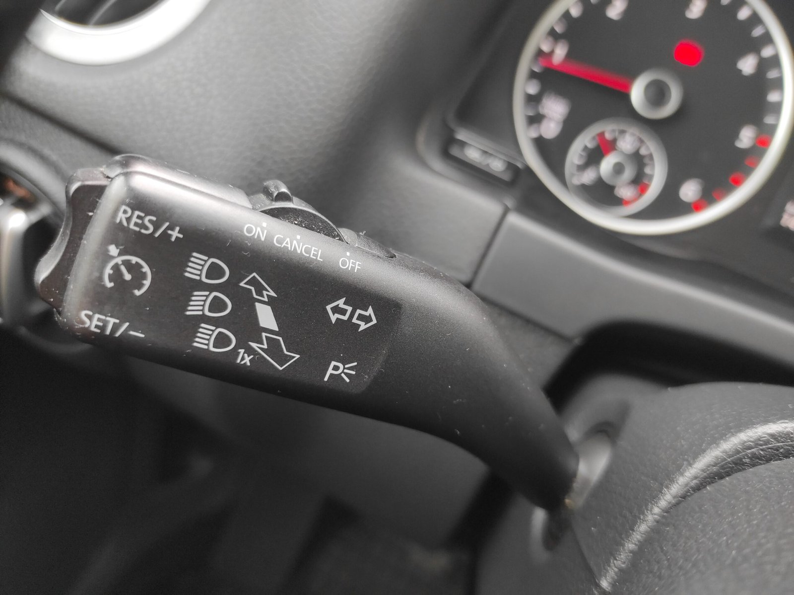 Volkswagen Tiguan 2.0 TDI 140ch BlueMotion Technology Sportline - Automatix Motors - Voiture Occasion - Achat Voiture - Vente Voiture - Reprise Voiture