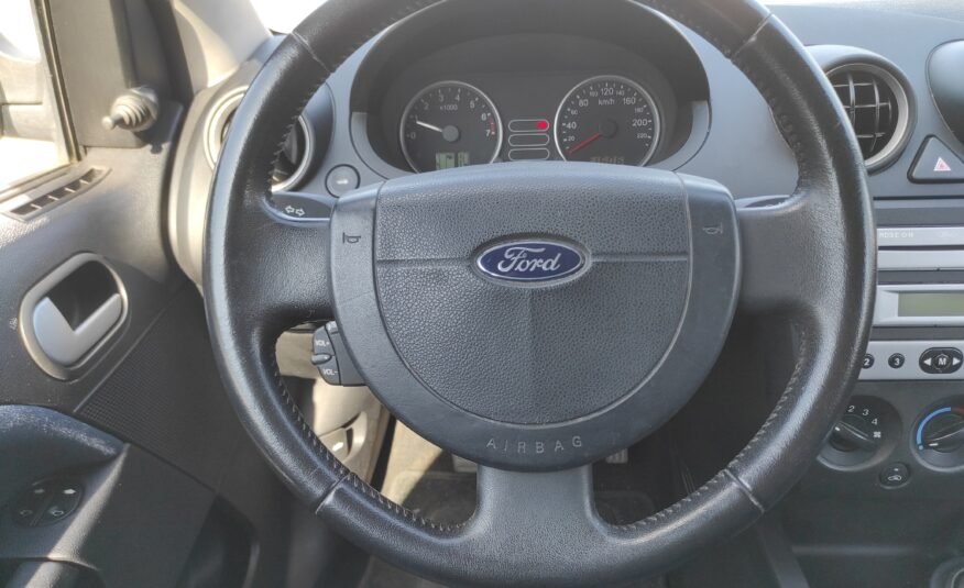 Ford Fiesta 2004 1.3 Ambiente - Automatix Motors - Voiture Occasion - Achat Voiture - Vente Voiture - Reprise Voiture