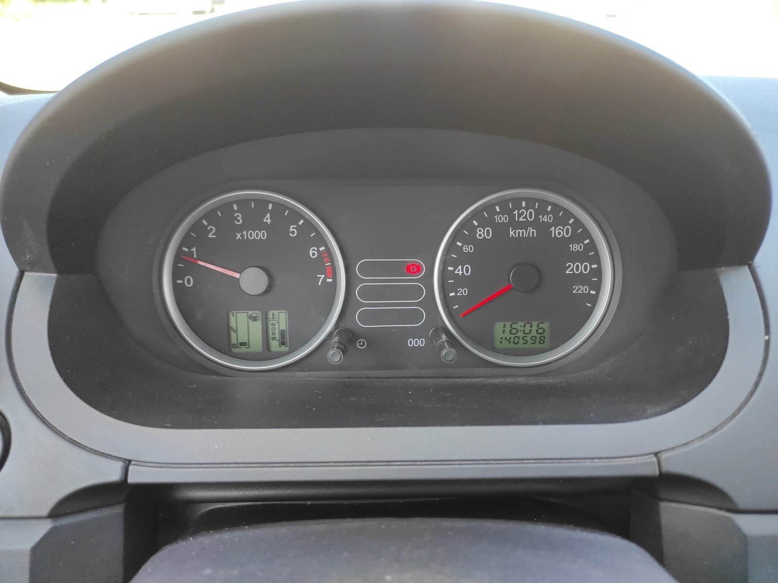 Ford Fiesta 2004 1.3 Ambiente - Automatix Motors - Voiture Occasion - Achat Voiture - Vente Voiture - Reprise Voiture