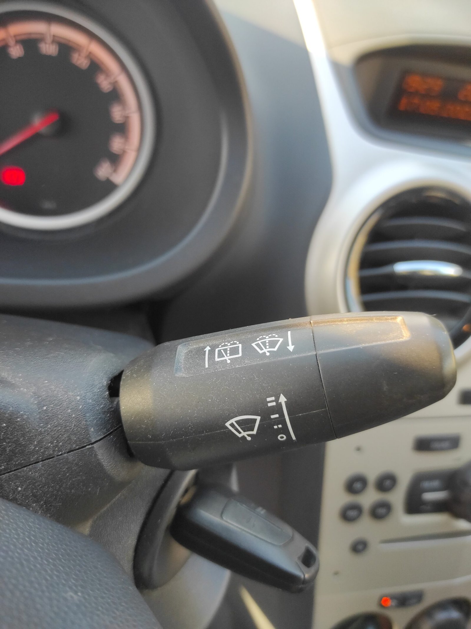 Opel Corsa IV 2006 1.2 Twinport Enjoy 5P - Automatix Motors - Voiture Occasion - Achat Voiture - Vente Voiture - Reprise Voiture