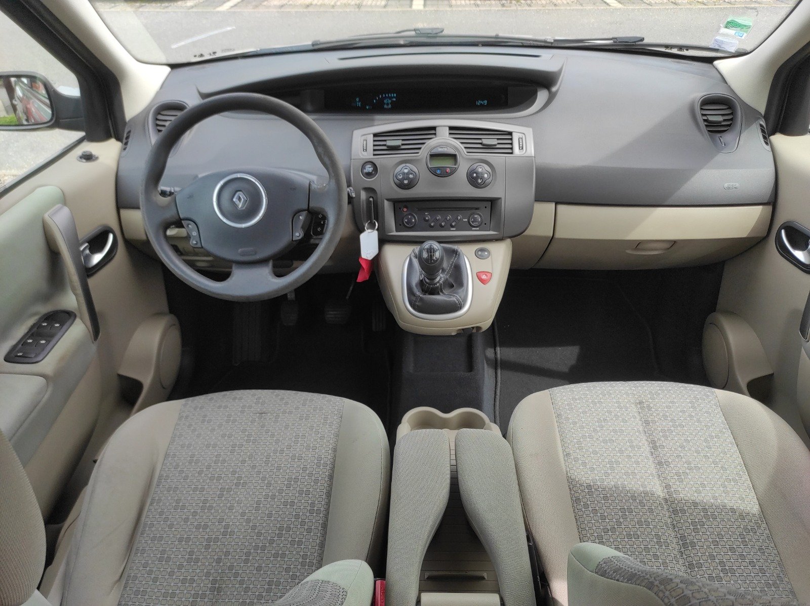 Renault Scenic II Phase 2 2007 1.6 110CH Latitude - Automatix Motors - Voiture Occasion - Achat Voiture - Vente Voiture - Reprise Voiture