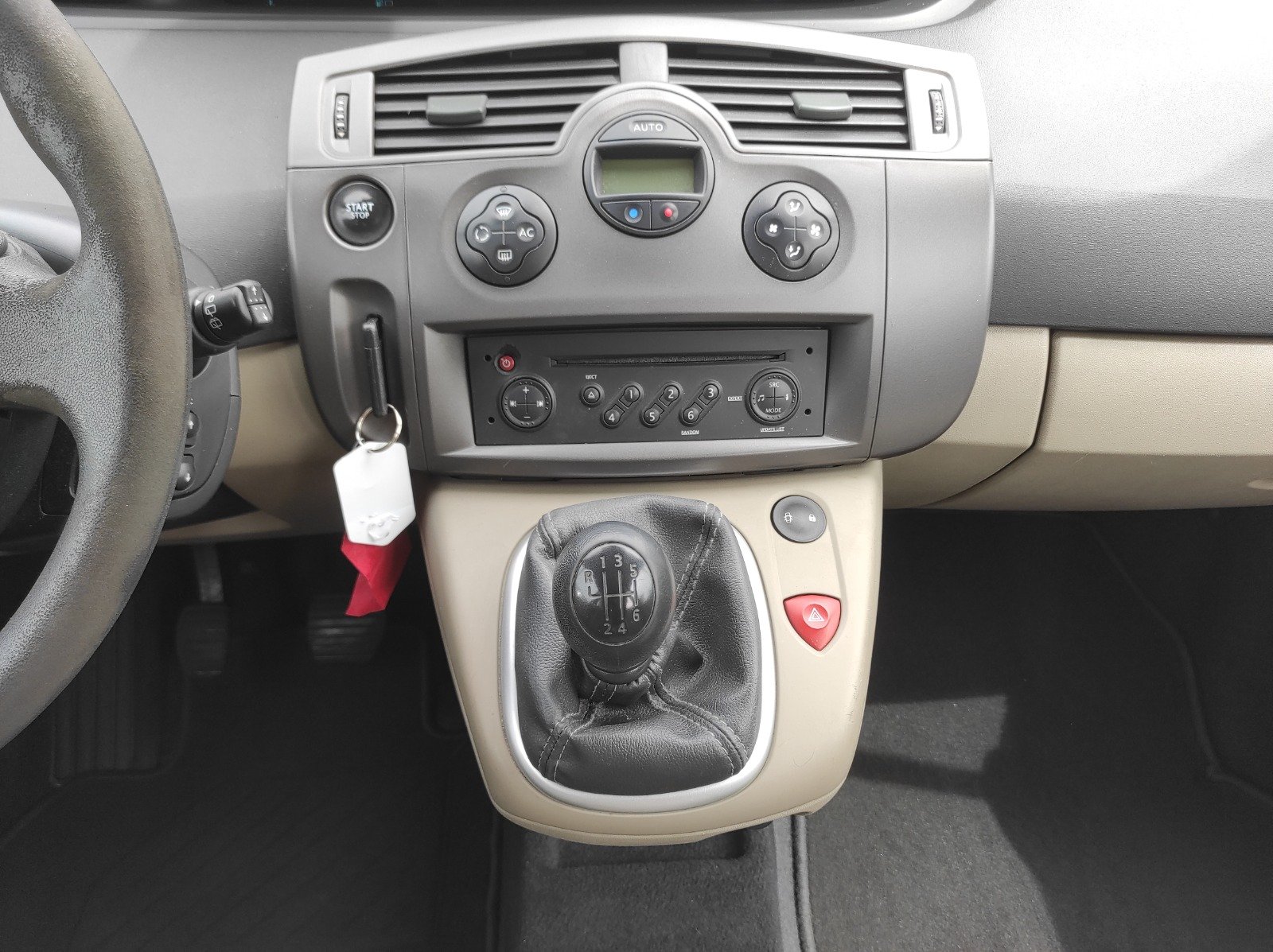 Renault Scenic II Phase 2 2007 1.6 110CH Latitude - Automatix Motors - Voiture Occasion - Achat Voiture - Vente Voiture - Reprise Voiture