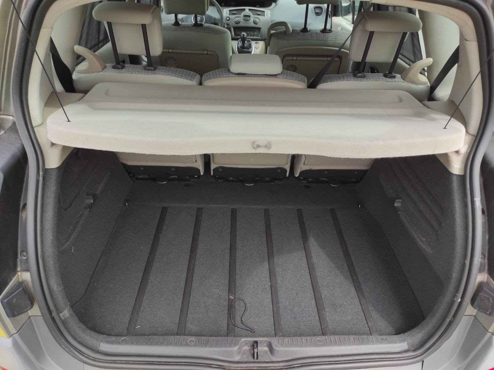 Renault Scenic II Phase 2 2007 1.6 110CH Latitude - Automatix Motors - Voiture Occasion - Achat Voiture - Vente Voiture - Reprise Voiture