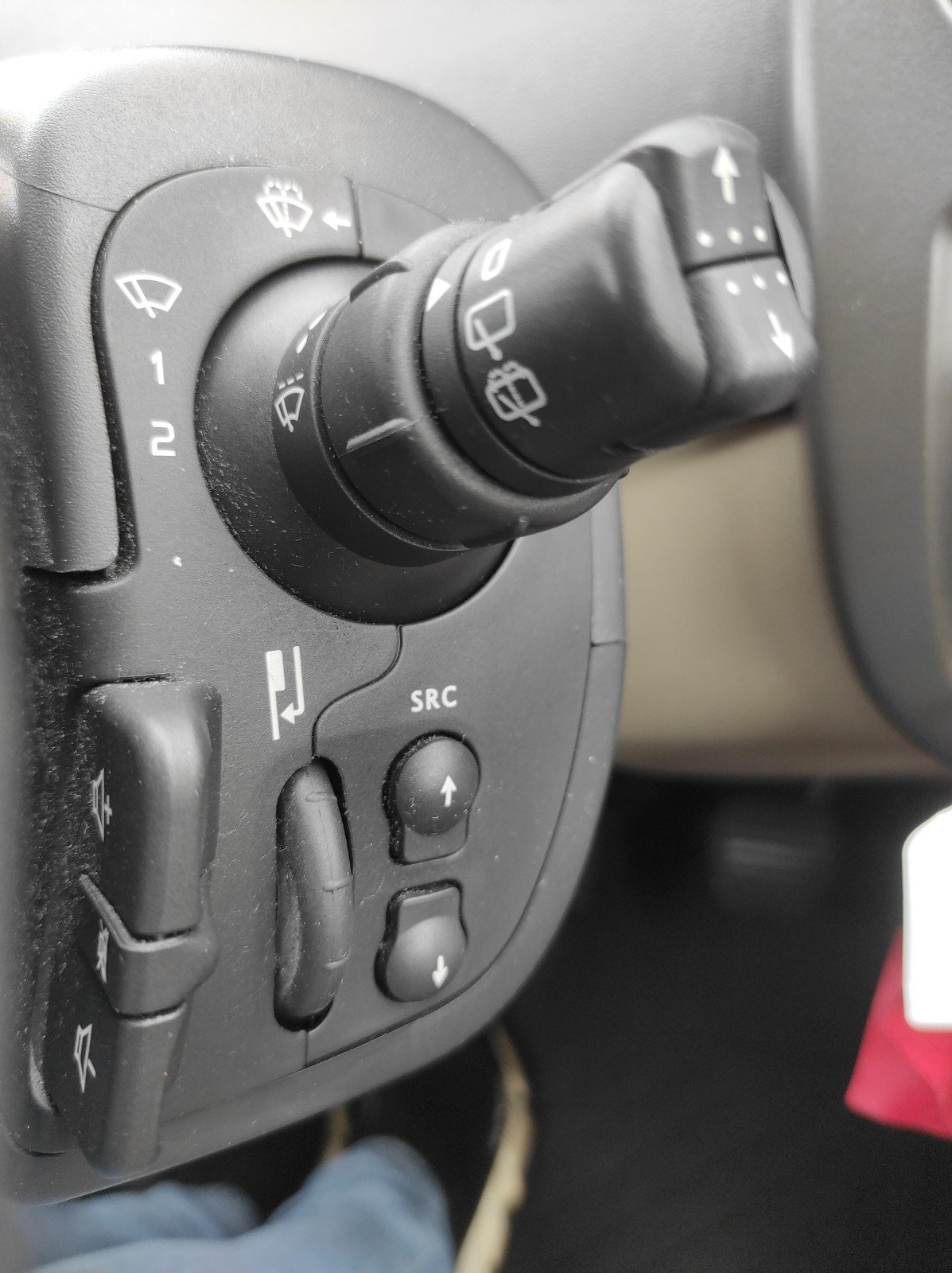 Renault Scenic II Phase 2 2007 1.6 110CH Latitude - Automatix Motors - Voiture Occasion - Achat Voiture - Vente Voiture - Reprise Voiture