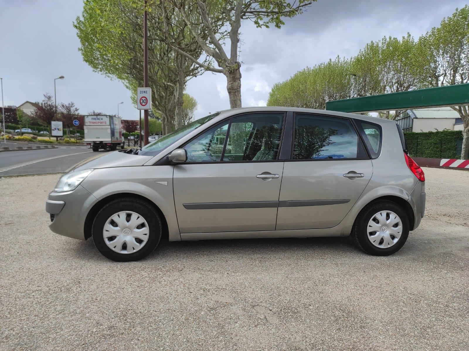 Renault Scenic II Phase 2 2007 1.6 110CH Latitude - Automatix Motors - Voiture Occasion - Achat Voiture - Vente Voiture - Reprise Voiture
