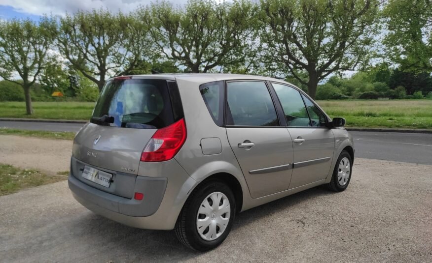 Renault Scenic II Phase 2 2007 1.6 110CH Latitude - Automatix Motors - Voiture Occasion - Achat Voiture - Vente Voiture - Reprise Voiture