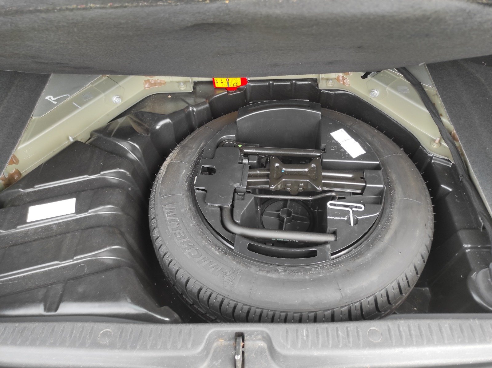 Renault Scenic II Phase 2 2007 1.6 110CH Latitude - Automatix Motors - Voiture Occasion - Achat Voiture - Vente Voiture - Reprise Voiture