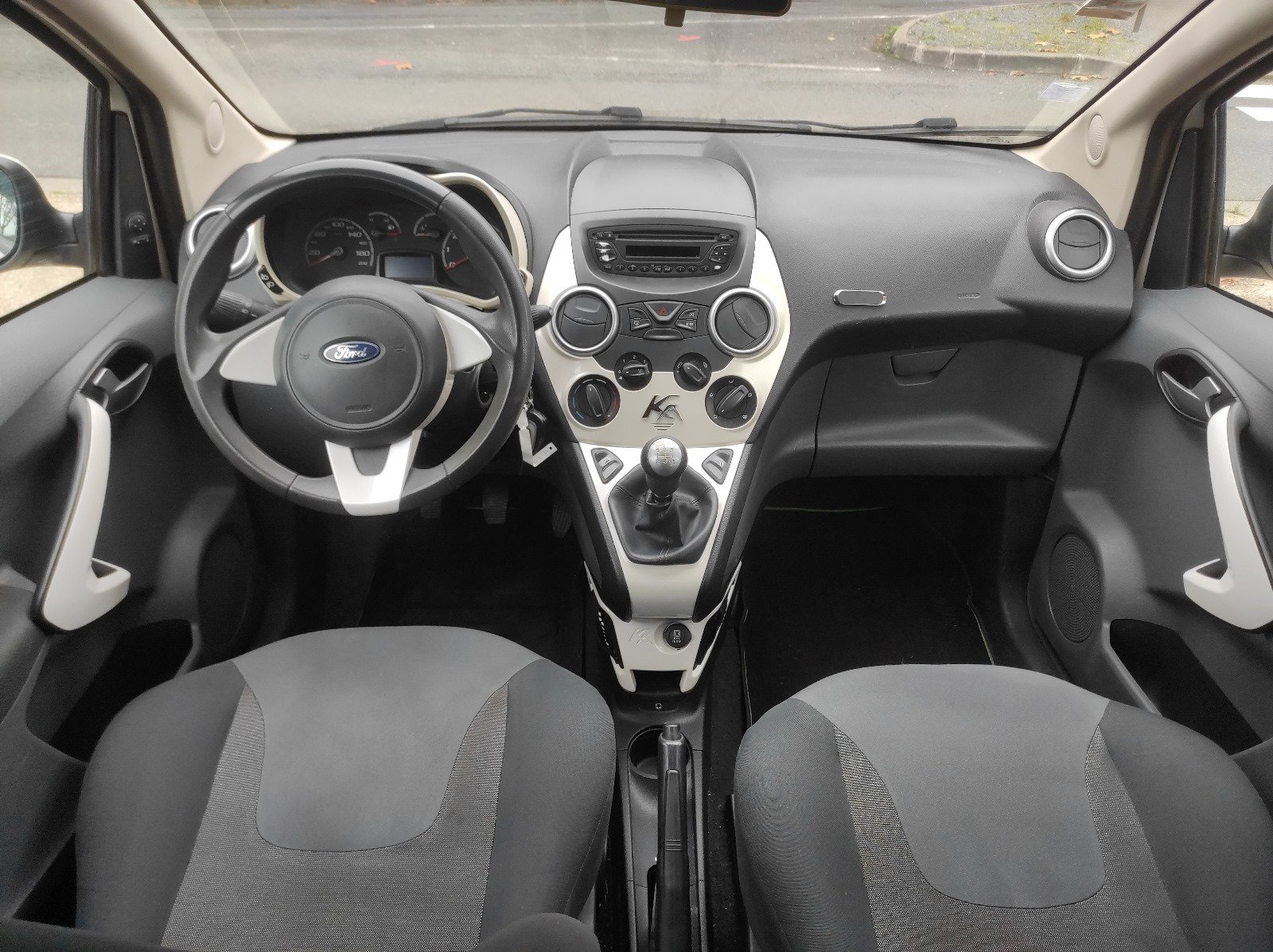 Ford Ka 2012 Titanium 1.2 69ch S&S - Automatix Motors - Voiture Occasion - Achat Voiture - Vente Voiture - Reprise Voiture