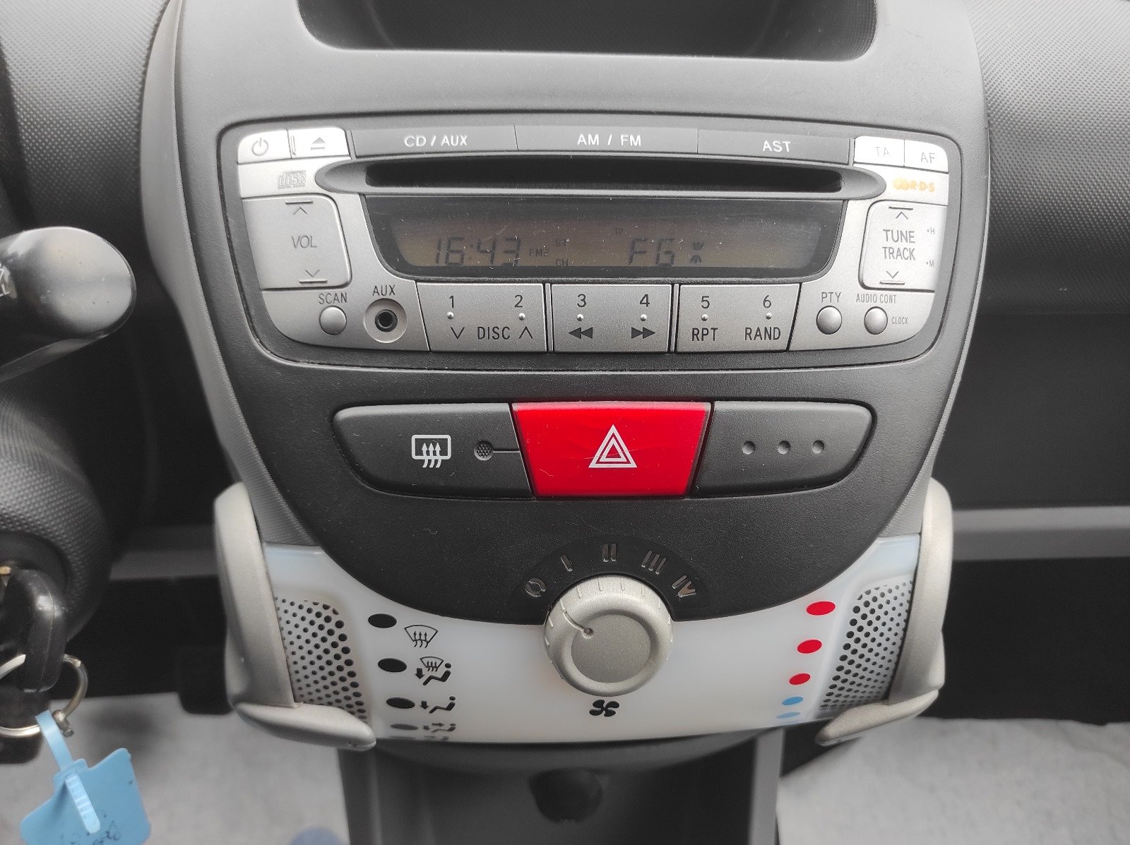 Citroen C1 2010 1.0 Attraction 68ch - Automatix Motors - Voiture Occasion - Achat Voiture - Vente Voiture - Reprise Voiture