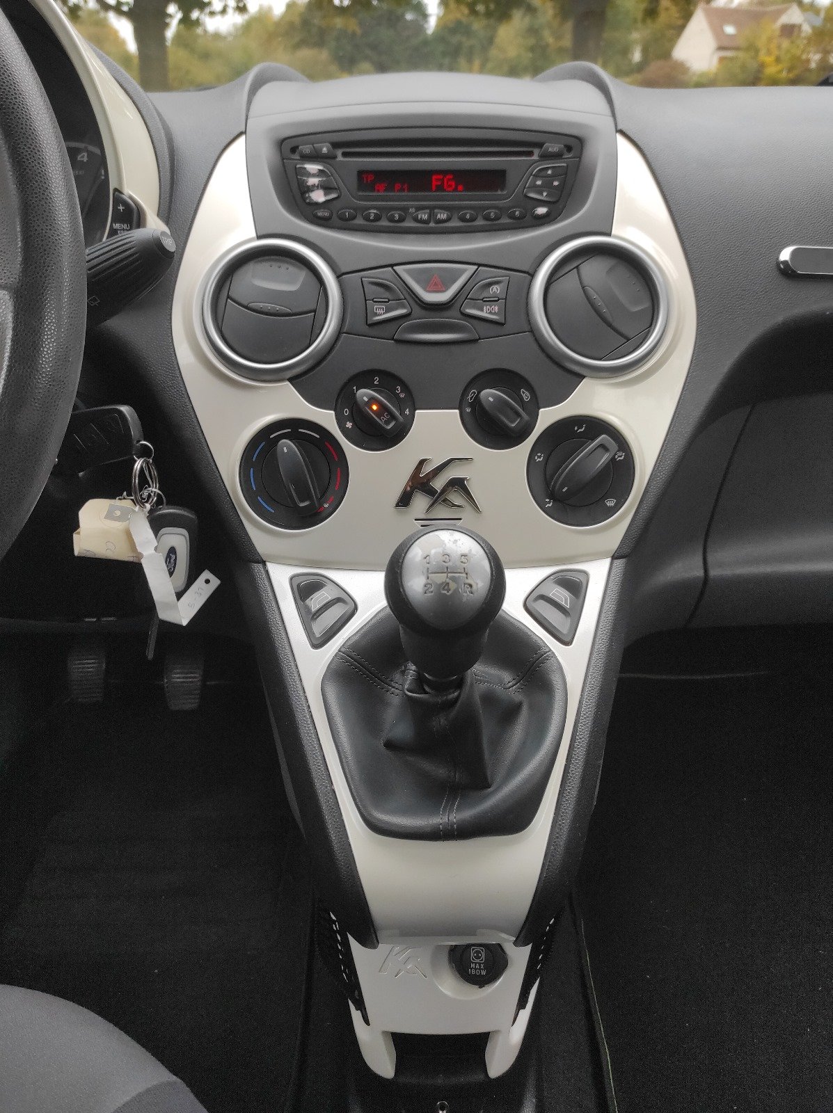 Ford Ka 2012 Titanium 1.2 69ch S&S - Automatix Motors - Voiture Occasion - Achat Voiture - Vente Voiture - Reprise Voiture