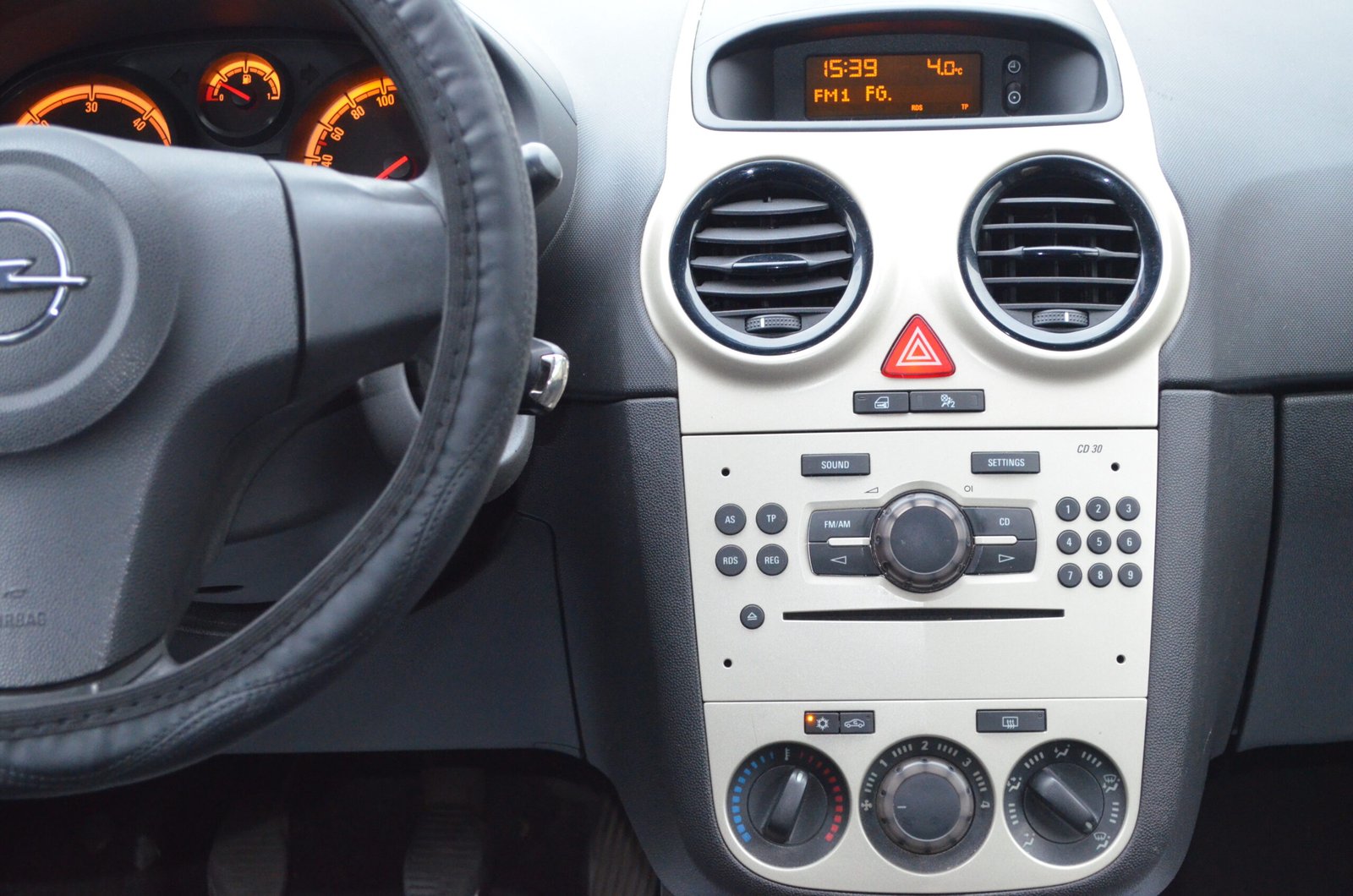 Opel Corsa 2009 IV 1.3 CDTI 75 Enjoy - Automatix Motors - Voiture Occasion - Achat Voiture - Vente Voiture - Reprise Voiture