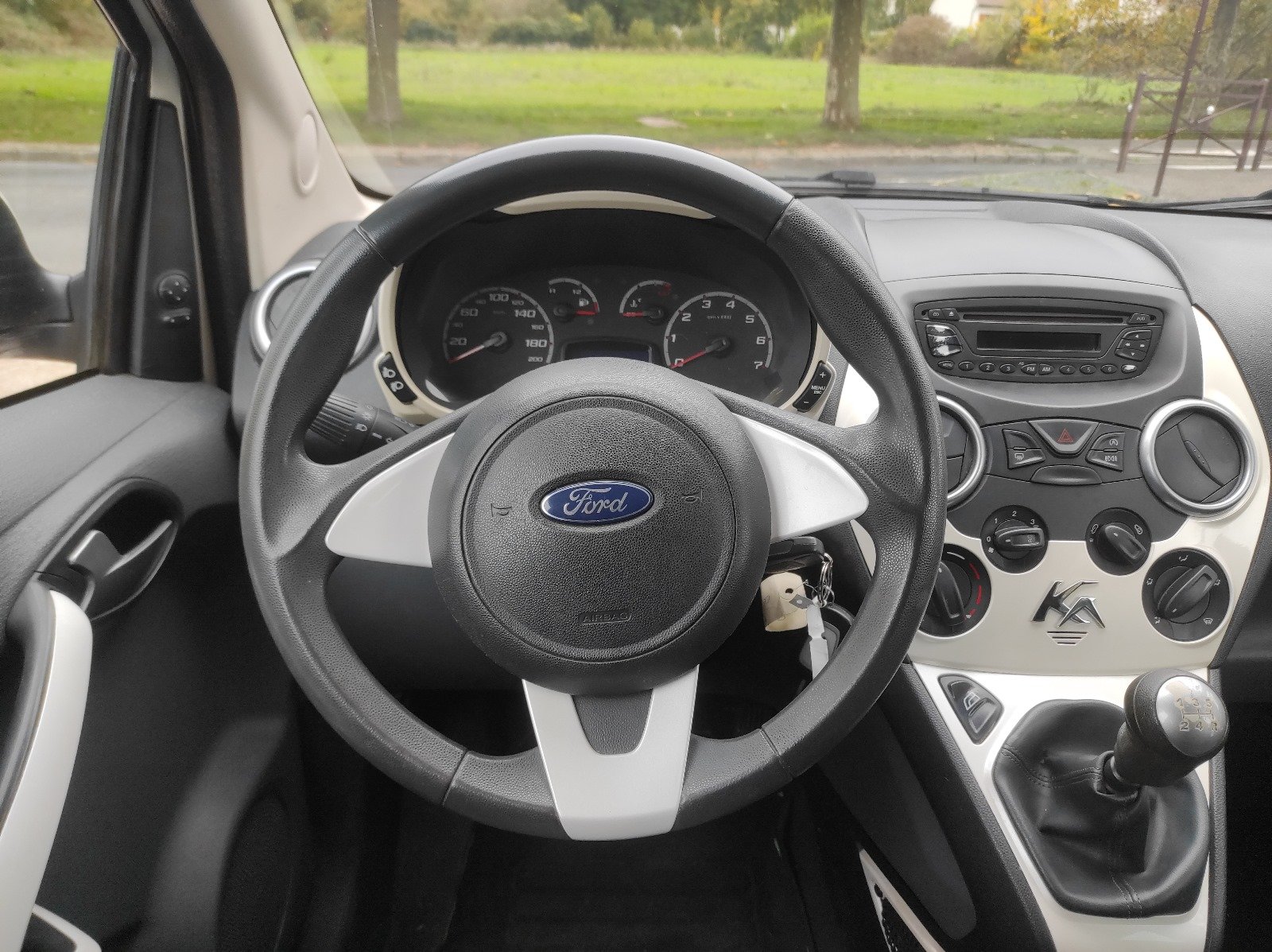 Ford Ka 2012 Titanium 1.2 69ch S&S - Automatix Motors - Voiture Occasion - Achat Voiture - Vente Voiture - Reprise Voiture