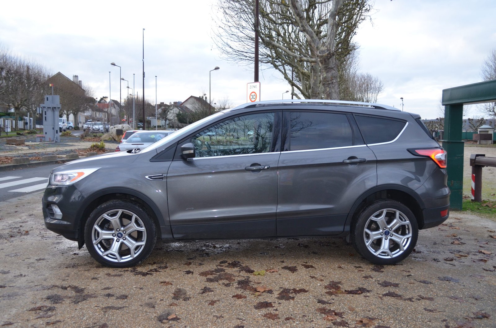 Ford Kuga II 2017 2.0 TDCi 150ch Stop&Start Titanium 4x4 Powershift - Automatix Motors - Voiture Occasion - Achat Voiture - Vente Voiture - Reprise Voiture