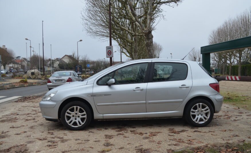 Peugeot 307 2005 1.6 HDi 110 Quiksilver 5p - Automatix Motors - Voiture Occasion - Achat Voiture - Vente Voiture - Reprise Voiture