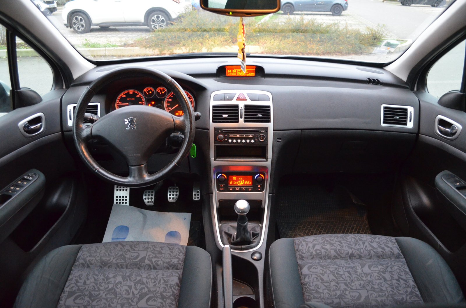 Peugeot 307 2005 1.6 HDi 110 Quiksilver 5p - Automatix Motors - Voiture Occasion - Achat Voiture - Vente Voiture - Reprise Voiture