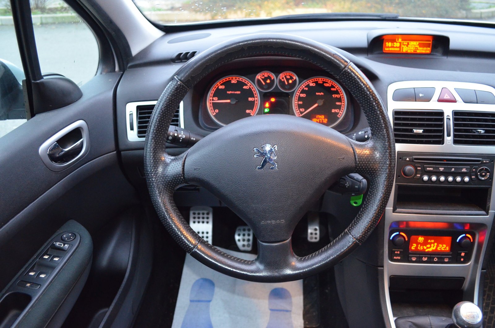 Peugeot 307 2005 1.6 HDi 110 Quiksilver 5p - Automatix Motors - Voiture Occasion - Achat Voiture - Vente Voiture - Reprise Voiture