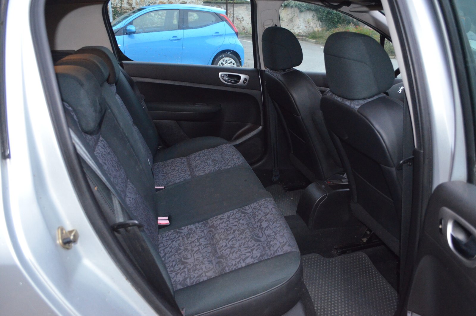 Peugeot 307 2005 1.6 HDi 110 Quiksilver 5p - Automatix Motors - Voiture Occasion - Achat Voiture - Vente Voiture - Reprise Voiture