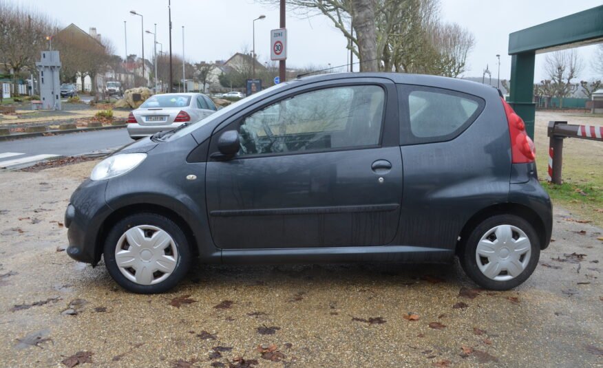 Peugeot 107 2006 1.0 Trendy 3P 69ch - Automatix Motors - Voiture Occasion - Achat Voiture - Vente Voiture - Reprise Voiture