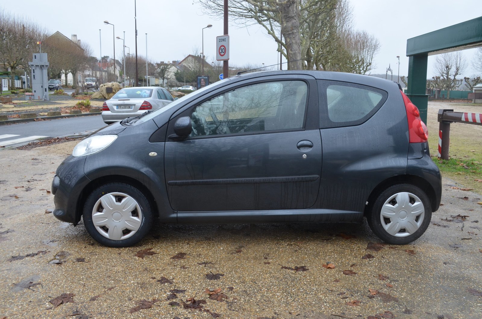 Peugeot 107 2006 1.0 Trendy 3P 69ch - Automatix Motors - Voiture Occasion - Achat Voiture - Vente Voiture - Reprise Voiture