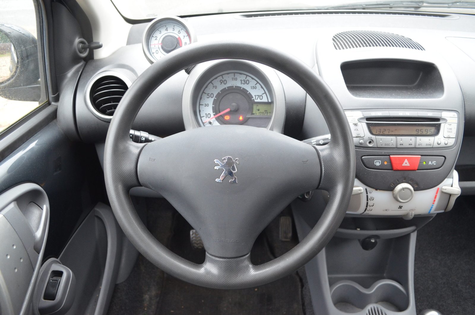 Peugeot 107 2006 1.0 Trendy 3P 69ch - Automatix Motors - Voiture Occasion - Achat Voiture - Vente Voiture - Reprise Voiture