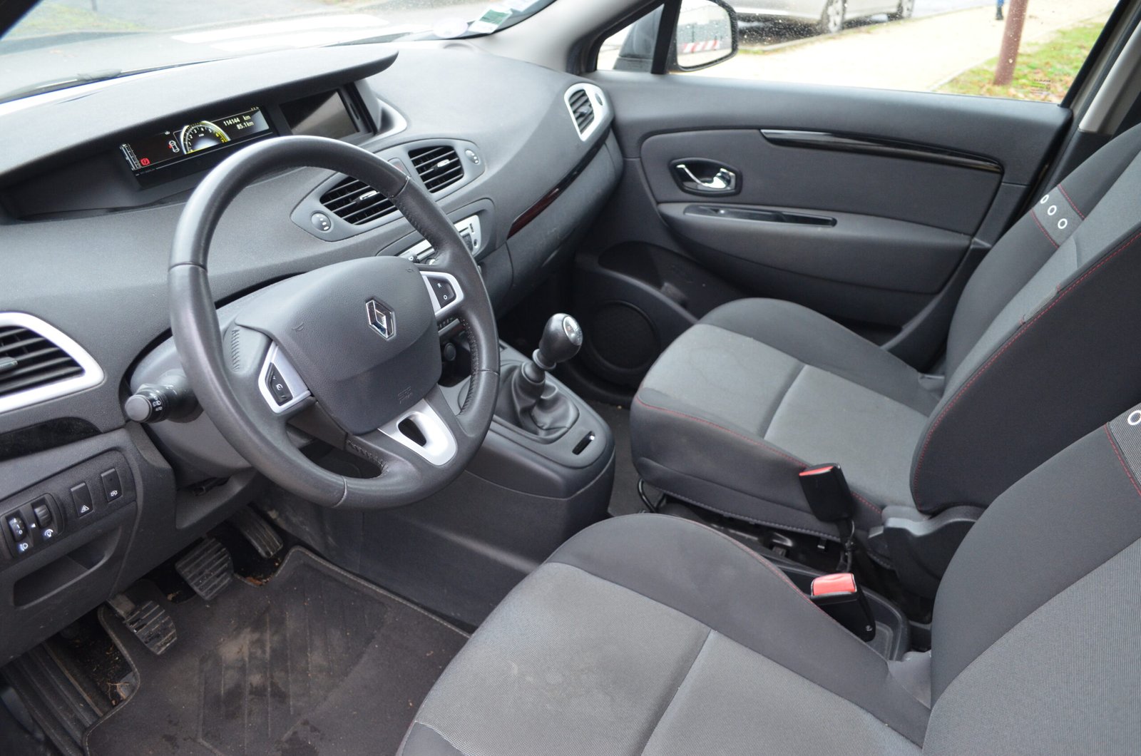 Renault Scenic III 2012 (2) 1.4 TCe 130ch Expression - Automatix Motors - Voiture Occasion - Achat Voiture - Vente Voiture - Reprise Voiture