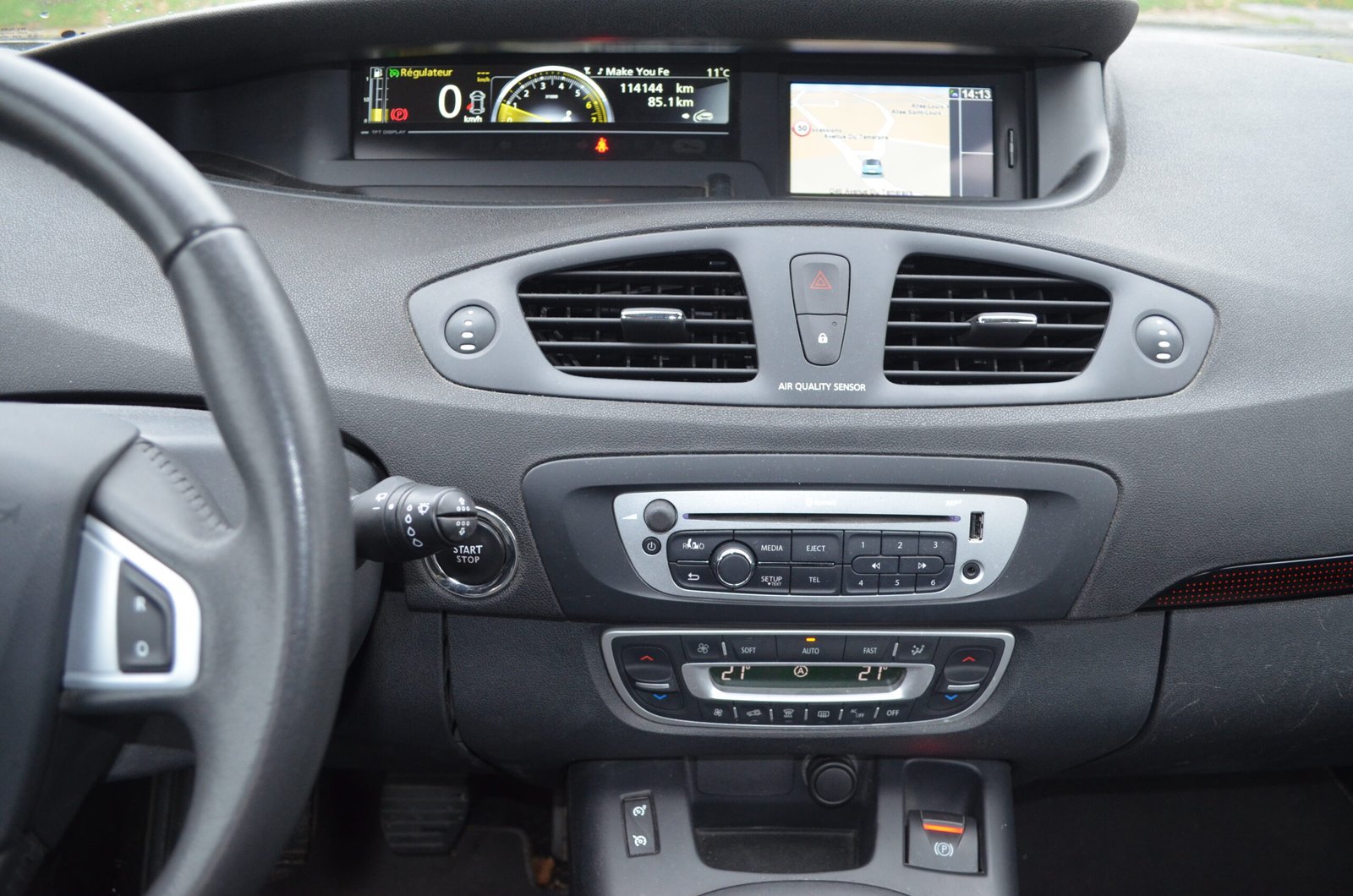 Renault Scenic III 2012 (2) 1.4 TCe 130ch Expression - Automatix Motors - Voiture Occasion - Achat Voiture - Vente Voiture - Reprise Voiture