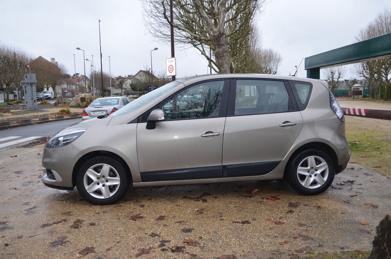Renault Scenic III 2012 (2) 1.4 TCe 130ch Expression - Automatix Motors - Voiture Occasion - Achat Voiture - Vente Voiture - Reprise Voiture