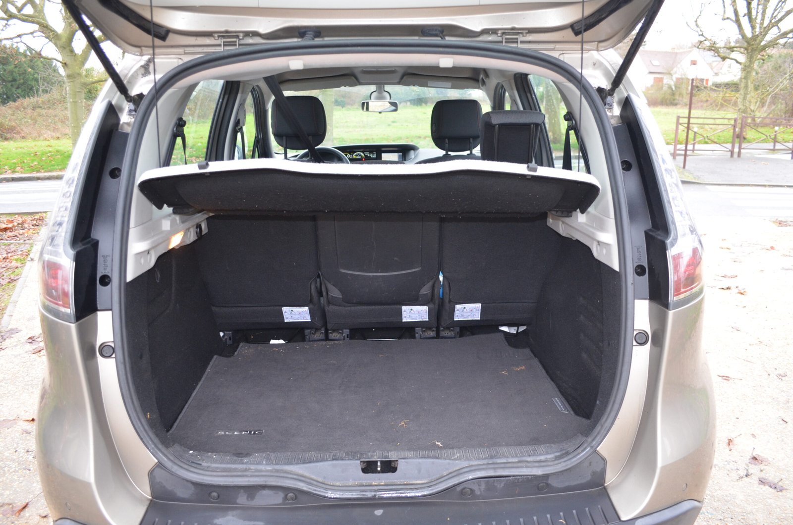 Renault Scenic III 2012 (2) 1.4 TCe 130ch Expression - Automatix Motors - Voiture Occasion - Achat Voiture - Vente Voiture - Reprise Voiture