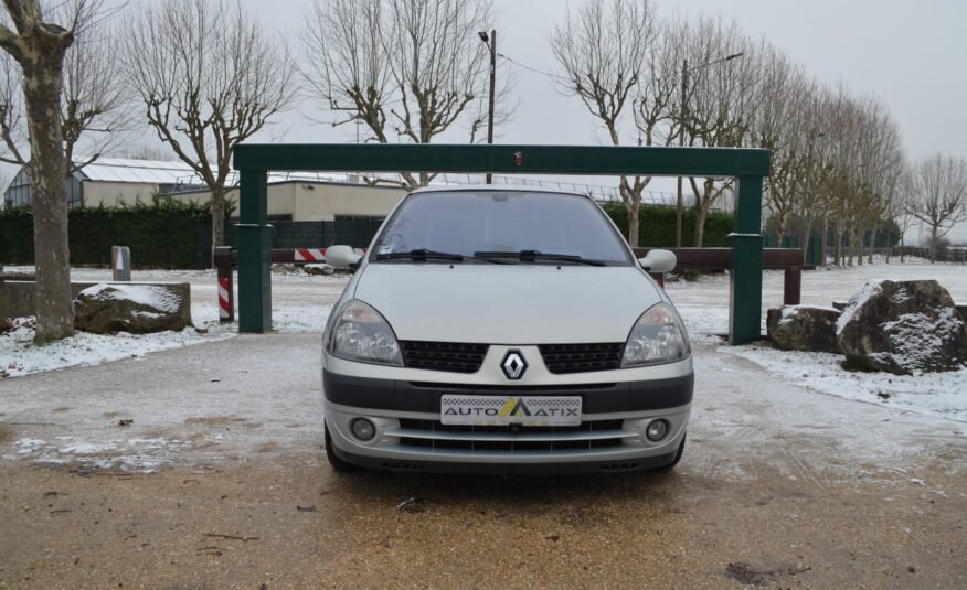 Renault Clio II 2003 1.4 100ch Privilège 5P - Automatix Motors - Voiture Occasion - Achat Voiture - Vente Voiture - Reprise Voiture