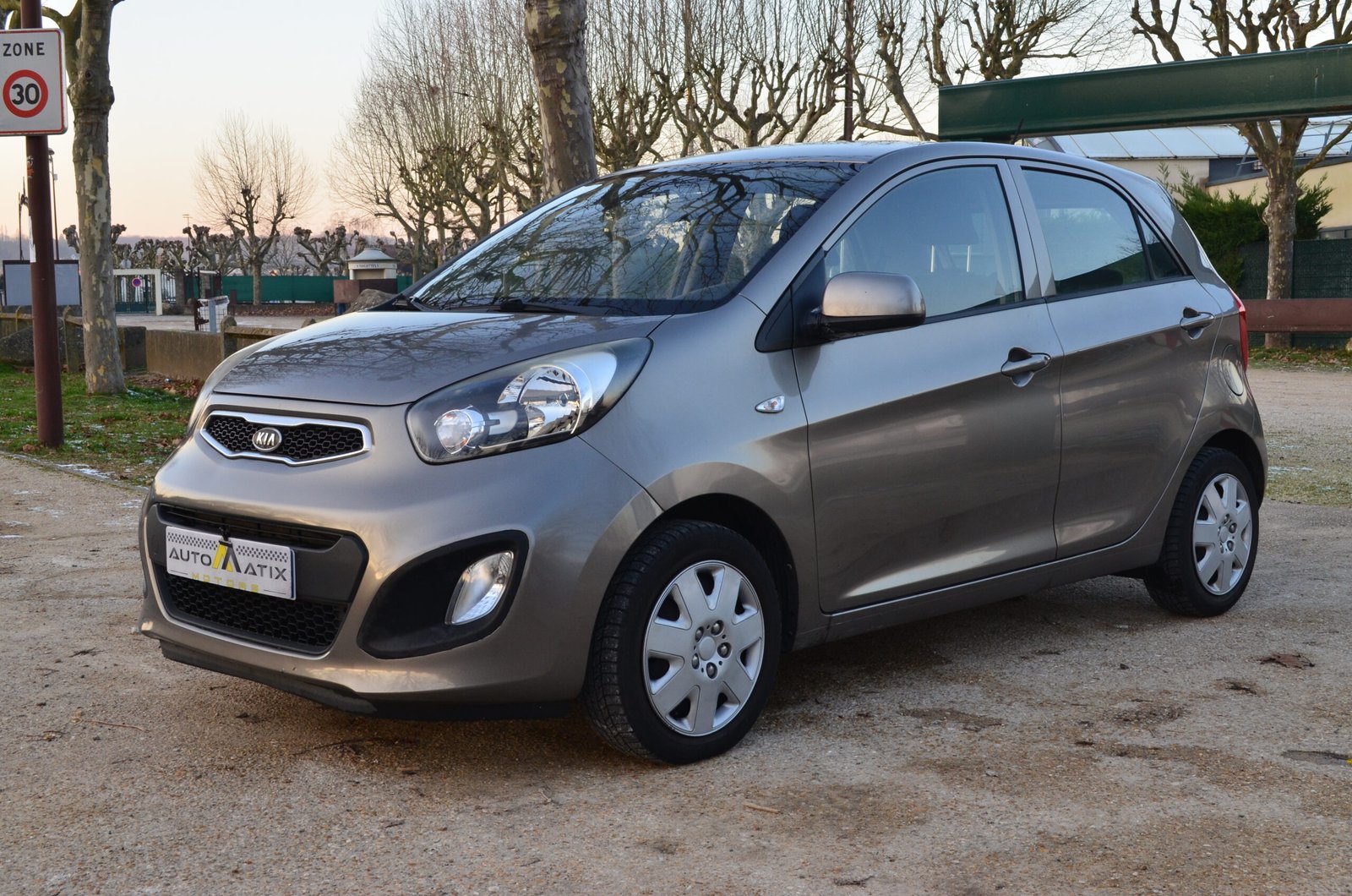Kia Picanto 2011 II 1.0 Style 68ch 5p - Automatix Motors - Voiture Occasion - Achat Voiture - Vente Voiture - Reprise Voiture